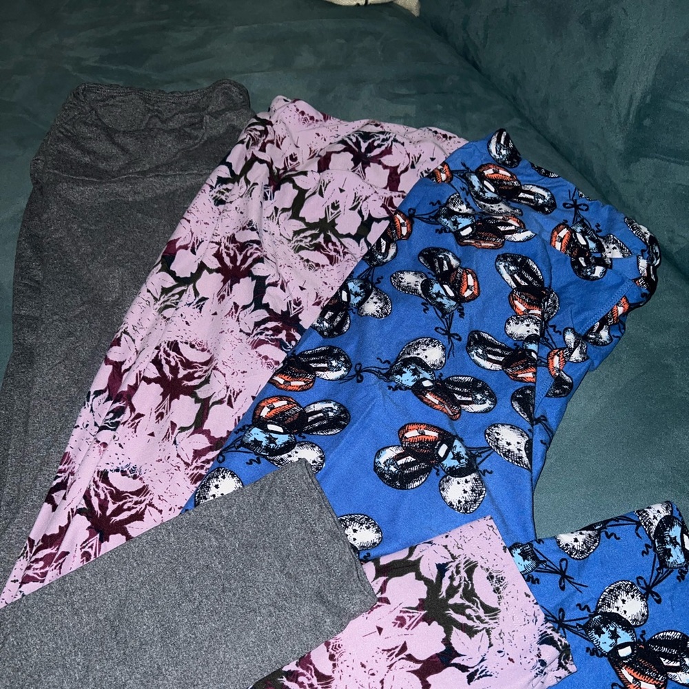 Lularoe leggings 3 pk size tall and curvy